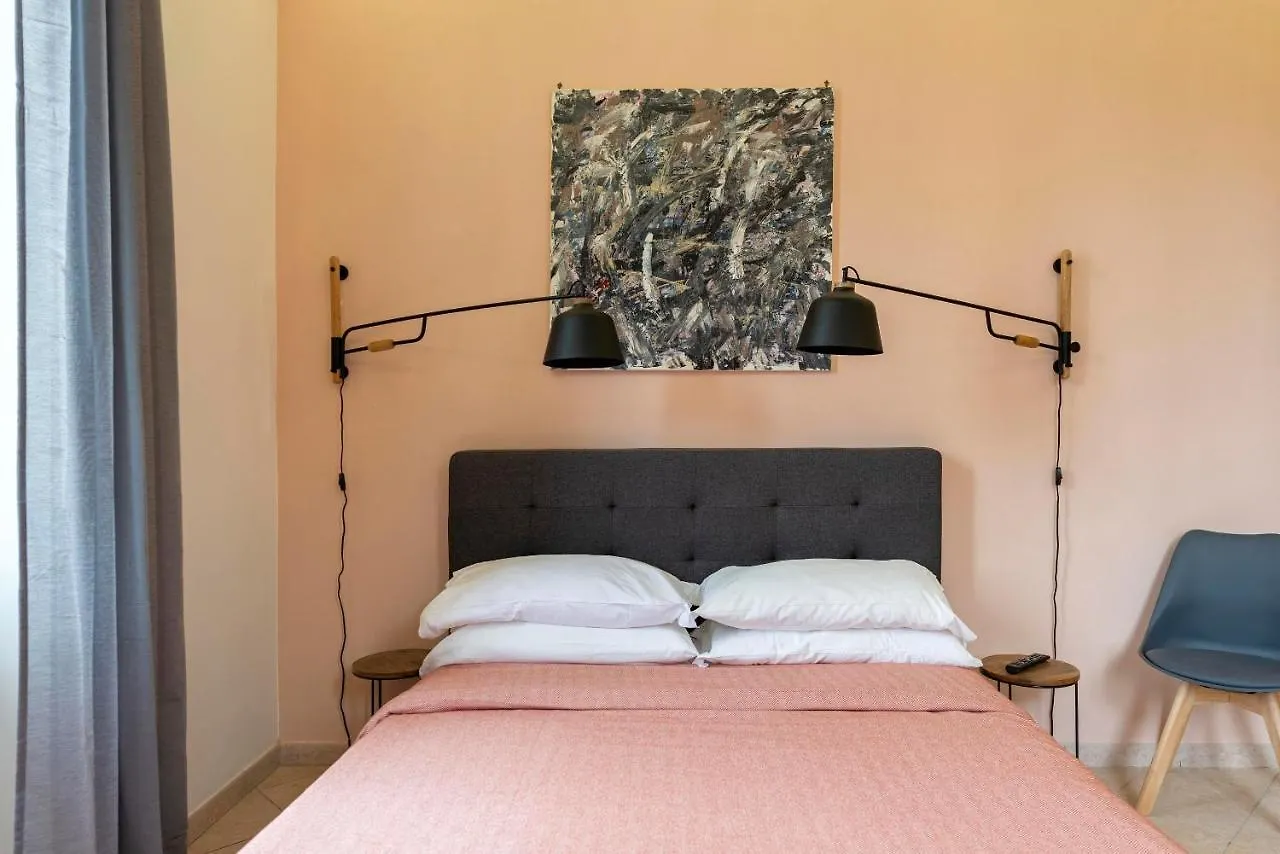 Whiteten Rome Apartment Italien