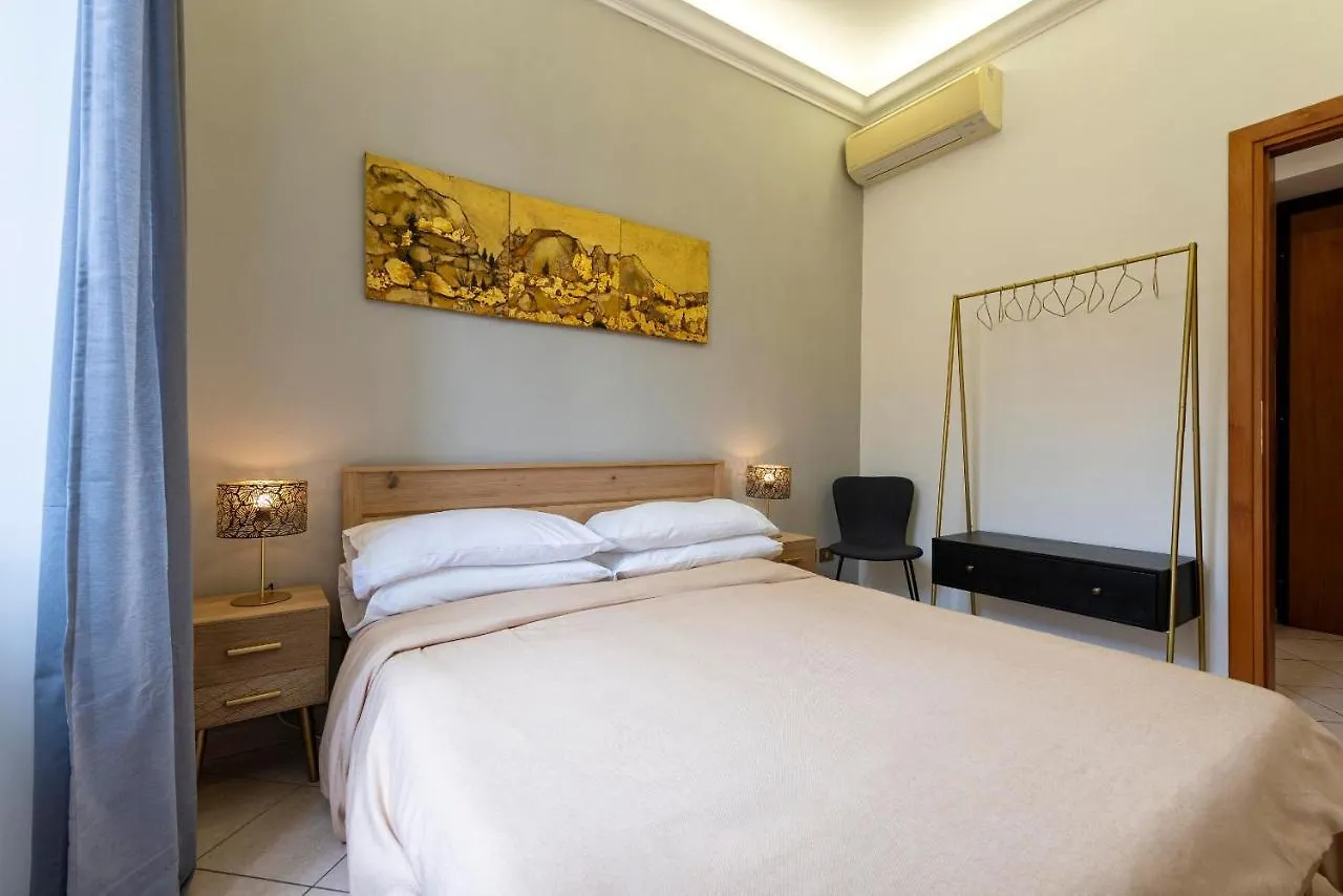 Whiteten Rome Apartment